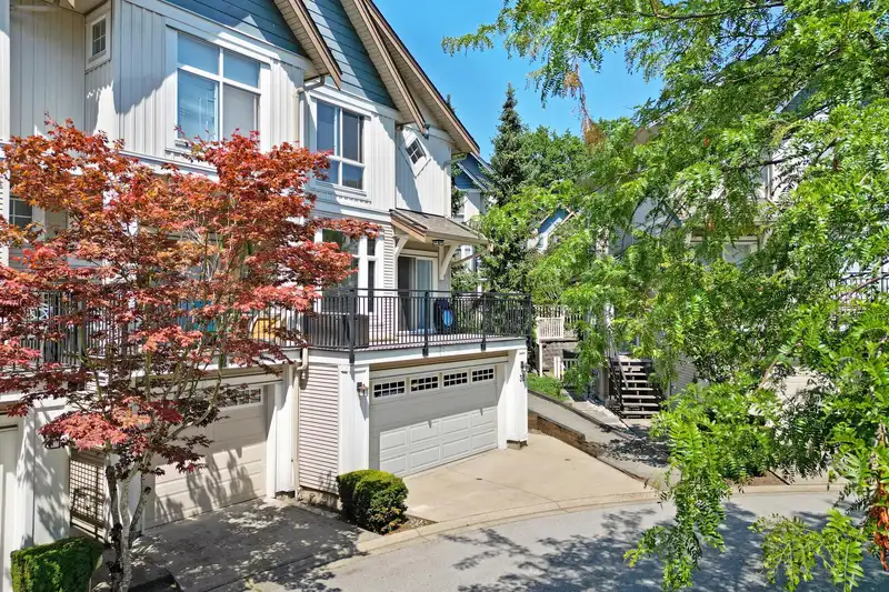 32 20120 68 AVENUE - photo 2 of 40
