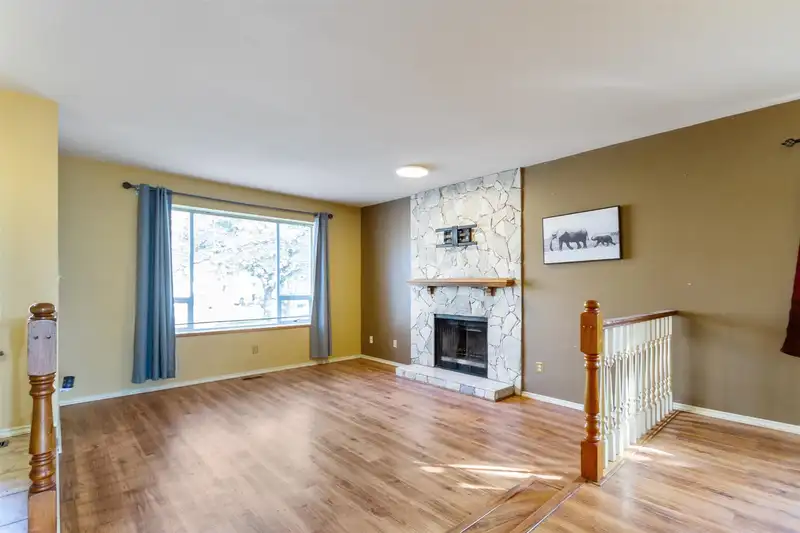 20148 DITTON STREET - photo 1 of 22