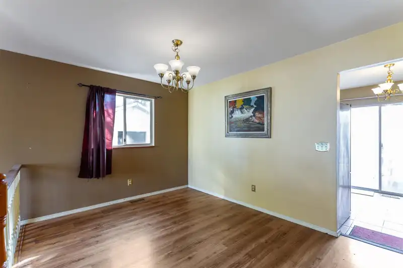 20148 DITTON STREET - photo 4 of 22