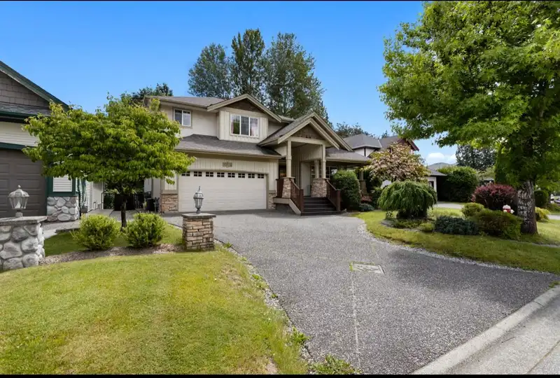 10536 239 STREET - photo 1 of 39