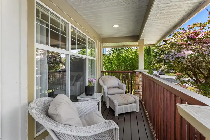 10536 239 STREET - photo 2 of 39