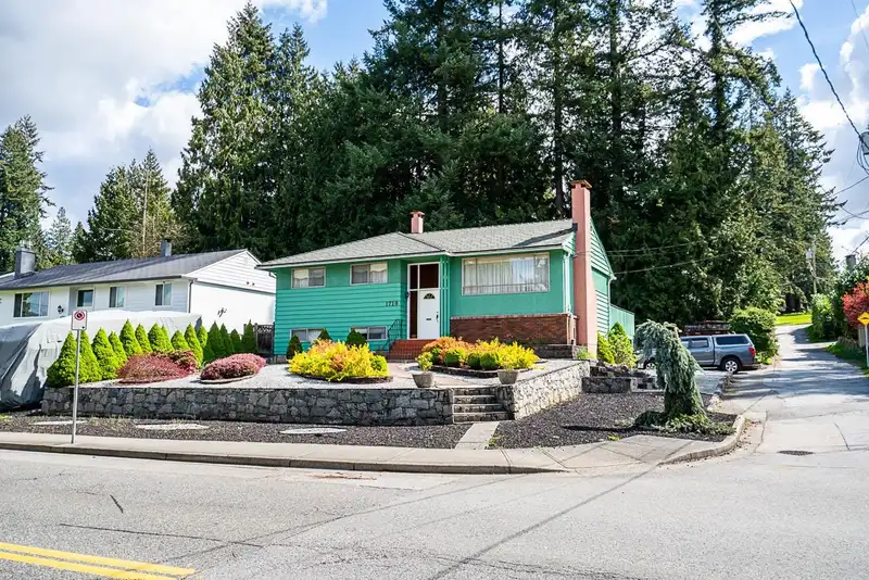 1710 WESTERN DRIVE - photo 1 of 39