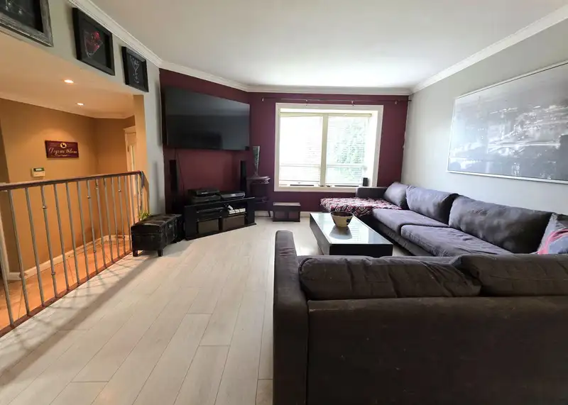 12033 206B STREET - photo 4 of 29
