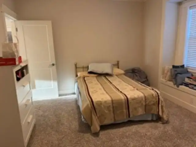 11188 82 AVENUE - photo 3 of 11