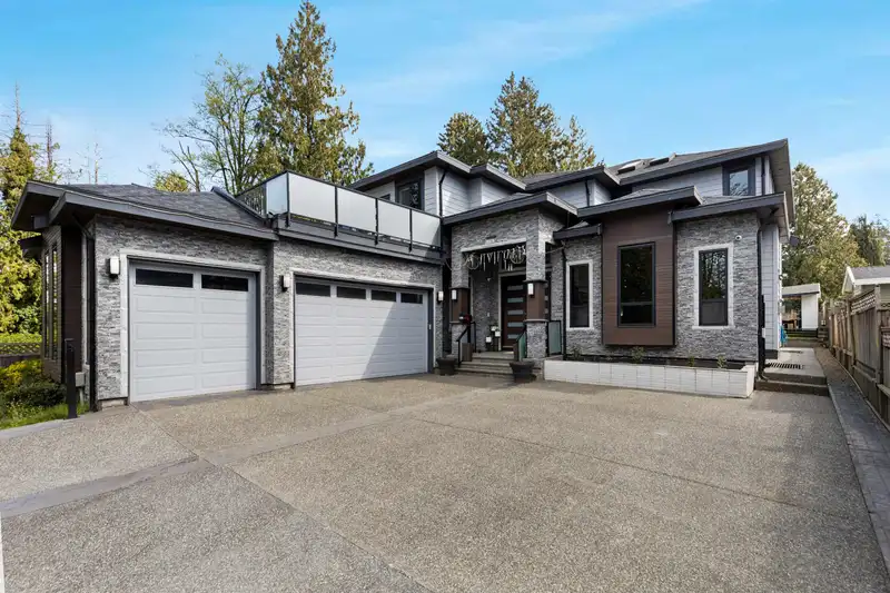 10578 127A STREET - photo 3 of 36