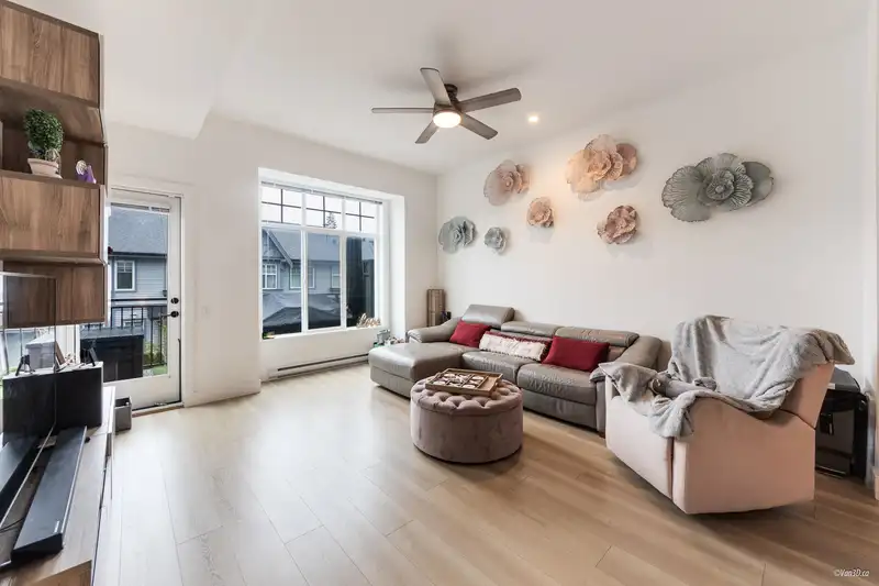 10 1221 ROCKLIN STREET - photo 4 of 24