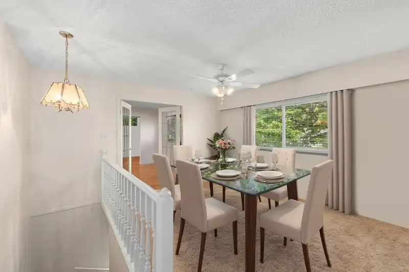 1035 GROVER AVENUE - photo 4 of 29