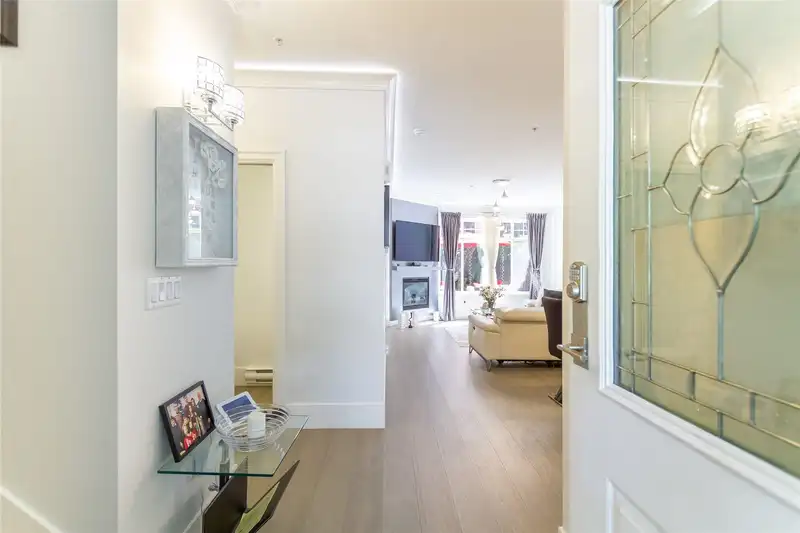 1 19148 124 AVENUE - photo 3 of 30