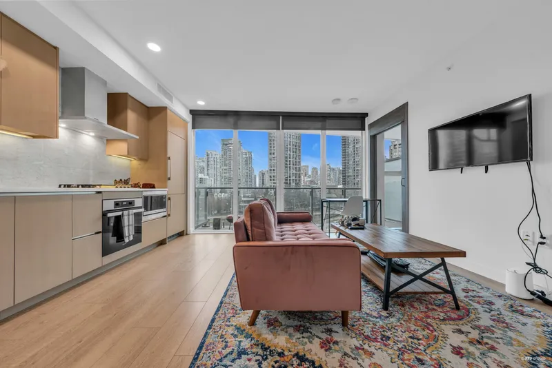 704 89 NELSON STREET - photo 4 of 19