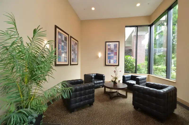 1005 720 HAMILTON STREET - photo 2 of 30