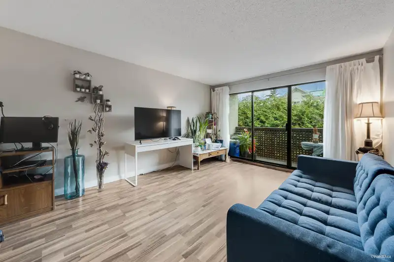 309 365 GINGER DRIVE - photo 3 of 18