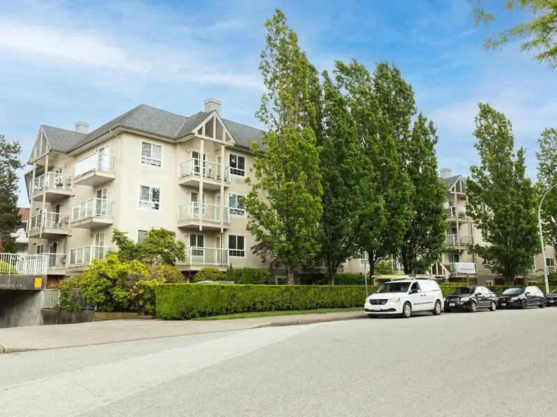 311 8110 120A STREET - photo 2 of 22