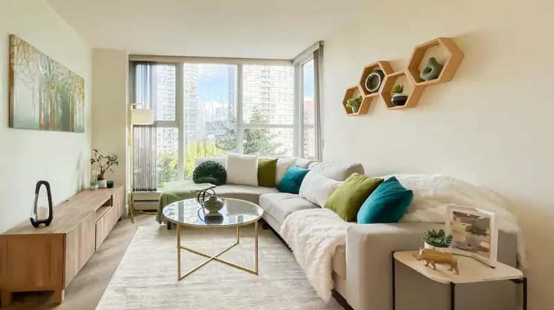 908 1009 EXPO BOULEVARD - photo 1 of 28