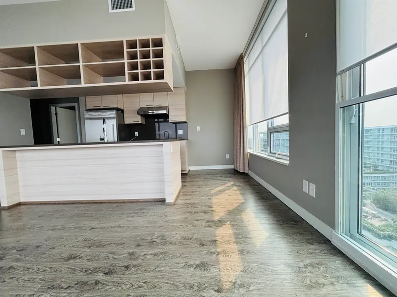 1808 6288 NO. 3 ROAD - photo 4 of 18