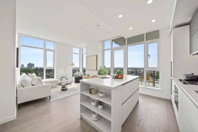 905 8415 GRANVILLE STREET - photo 3 of 27