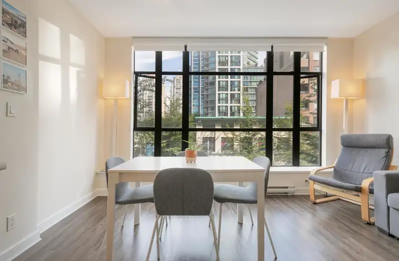307 1249 GRANVILLE STREET - photo 4 of 25