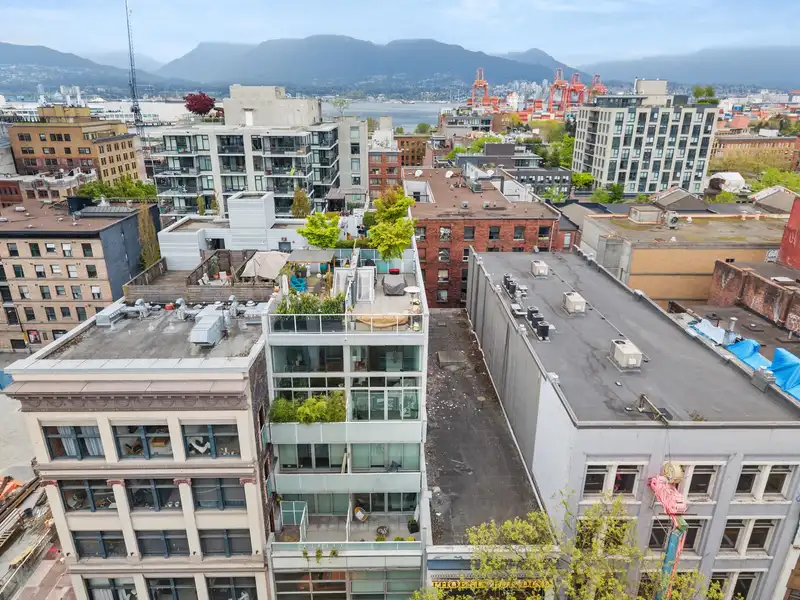 409 53 W HASTINGS STREET - photo 3 of 30