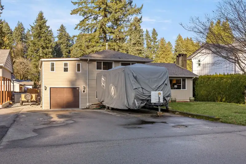 21479 STONEHOUSE AVENUE - photo 3 of 39