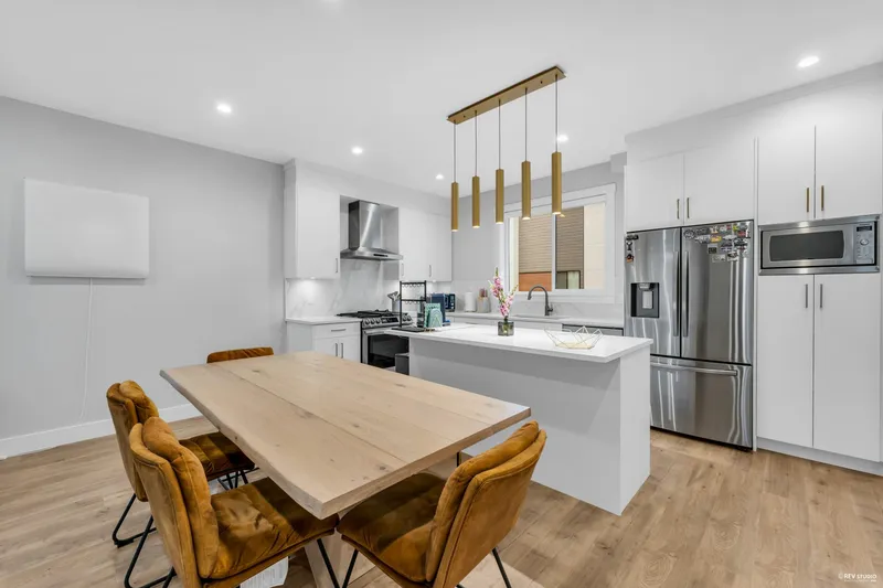 48 1639 162 STREET - photo 4 of 25