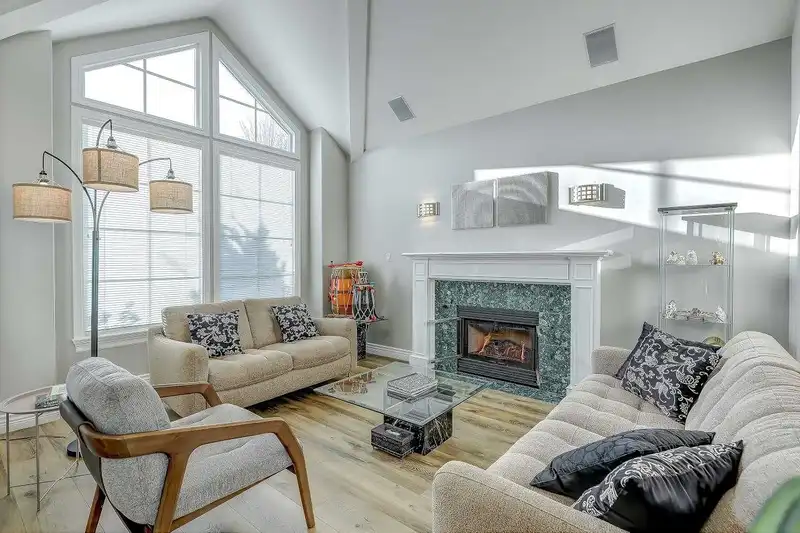 15376 SEQUOIA DRIVE - photo 4 of 40