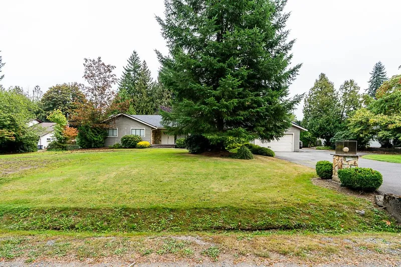 10194 173 STREET - photo 2 of 25