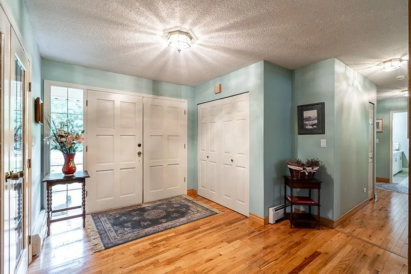 10194 173 STREET - photo 4 of 25