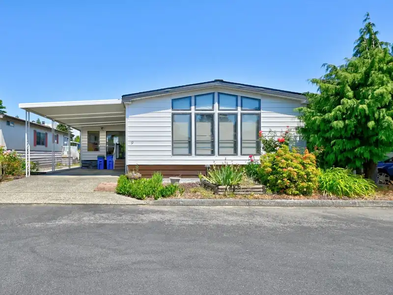 9 8670 156 STREET - photo 1 of 22