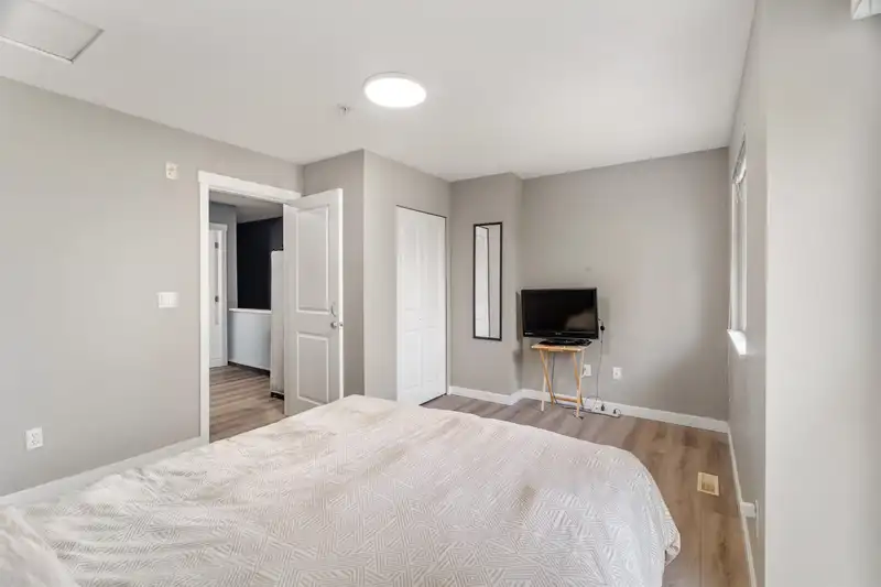 63 12040 68 AVENUE - photo 3 of 23