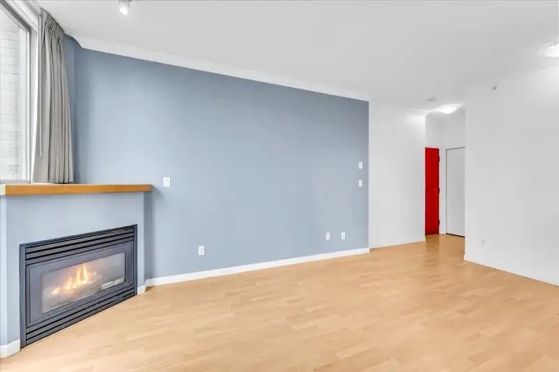 1903 928 RICHARDS STREET - photo 4 of 27