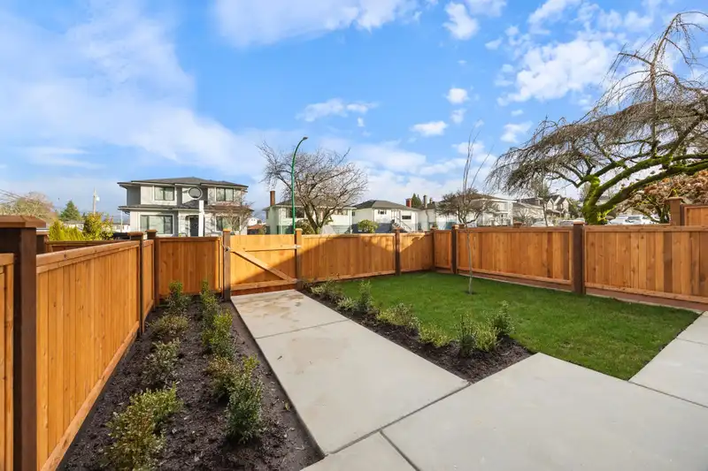 2 6639 ACACIA AVENUE - photo 2 of 40