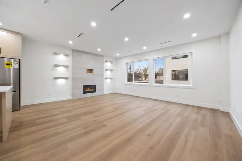 2 6639 ACACIA AVENUE - photo 4 of 40