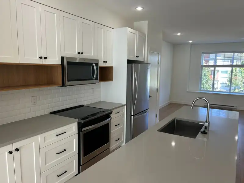37 27735 ROUNDHOUSE DRIVE - photo 3 of 10