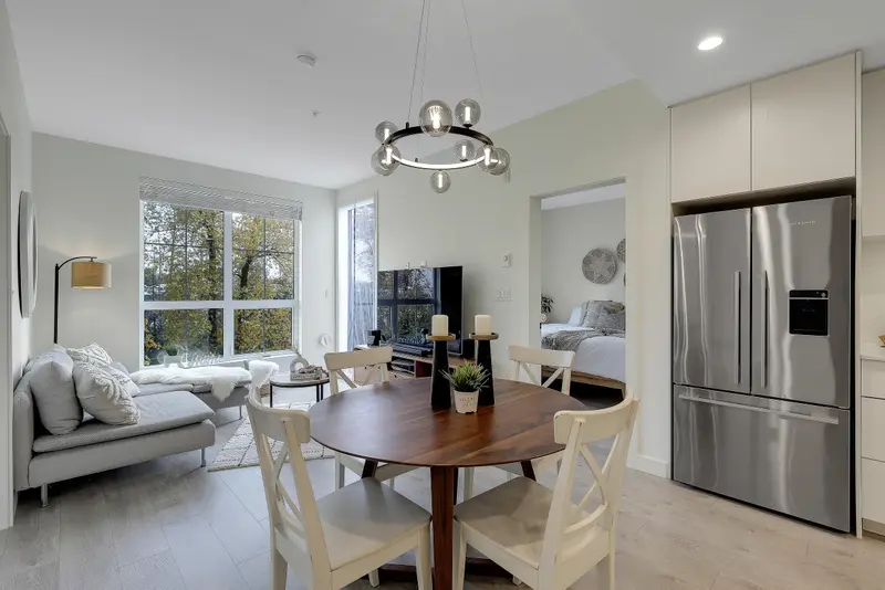 602 8379 201 STREET - photo 3 of 25