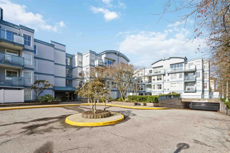 204 14885 100 AVENUE - photo 1 of 25