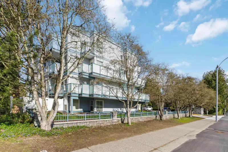 204 14885 100 AVENUE - photo 2 of 25