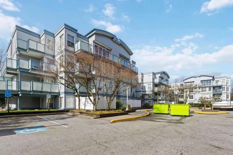 204 14885 100 AVENUE - photo 3 of 25