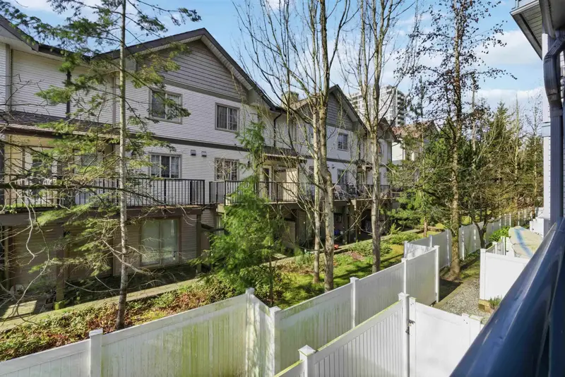 204 14885 100 AVENUE - photo 4 of 25