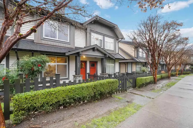35 13819 232 STREET - photo 3 of 33