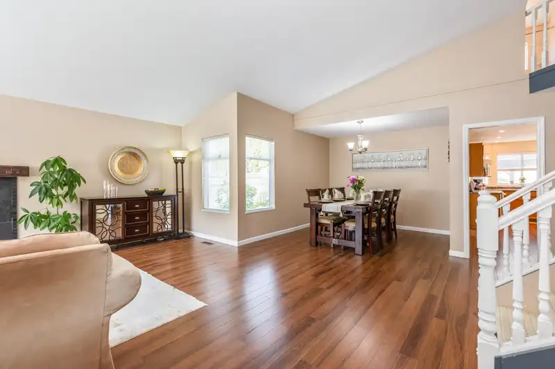 13855 65A AVENUE - photo 3 of 35