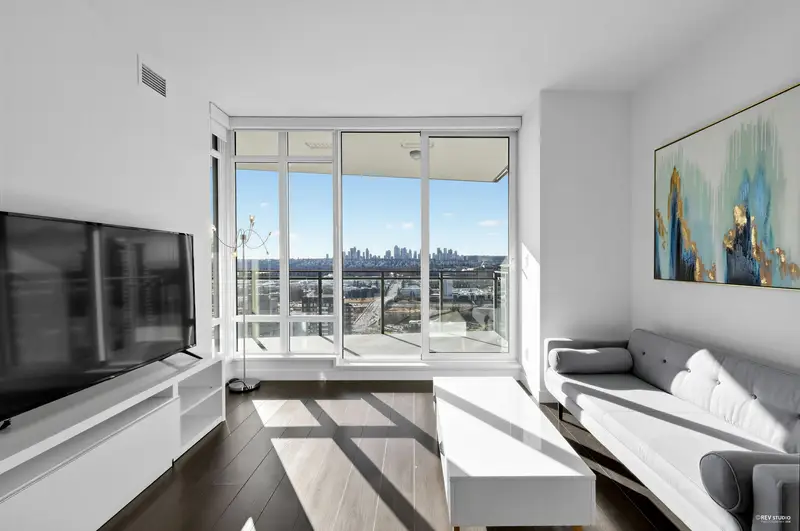 2907 2085 SKYLINE COURT - photo 2 of 25