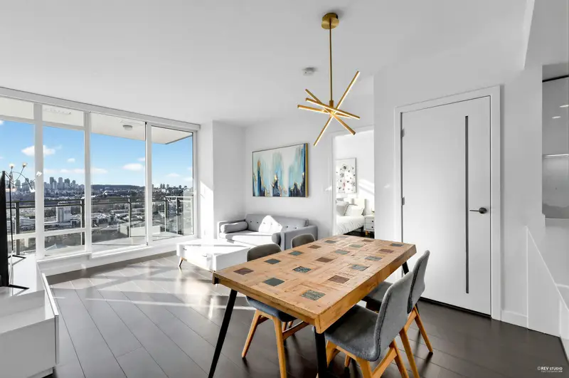 2907 2085 SKYLINE COURT - photo 4 of 25