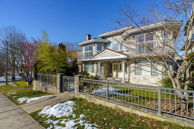 4215 CHARLES STREET - photo 2 of 28