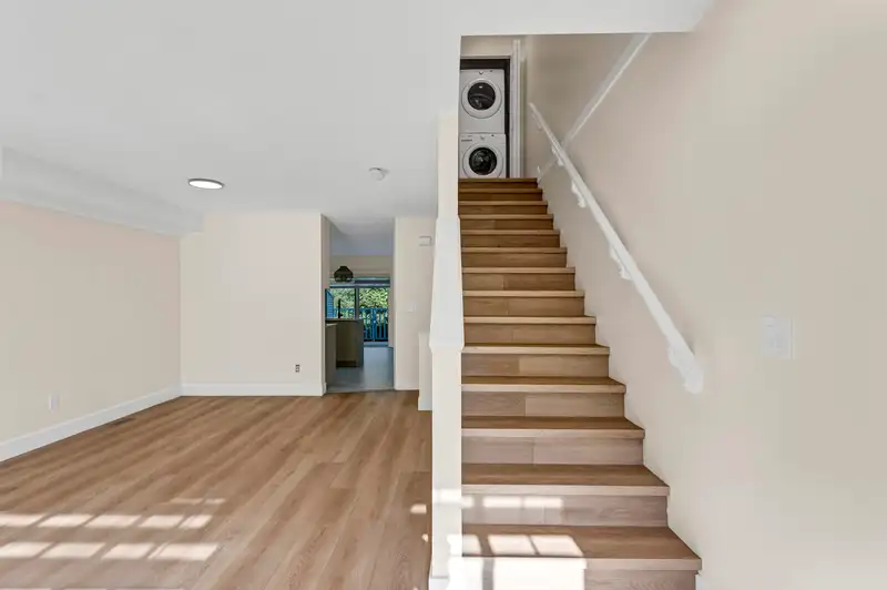 26 12110 75A AVENUE - photo 4 of 25