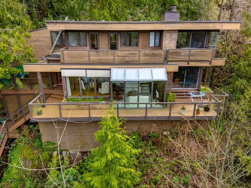 3944 MARINE AVENUE - photo 2 of 40