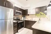210 33545 RAINBOW AVENUE - thumbnail 4