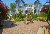 8 1871 165A STREET - thumbnail 32