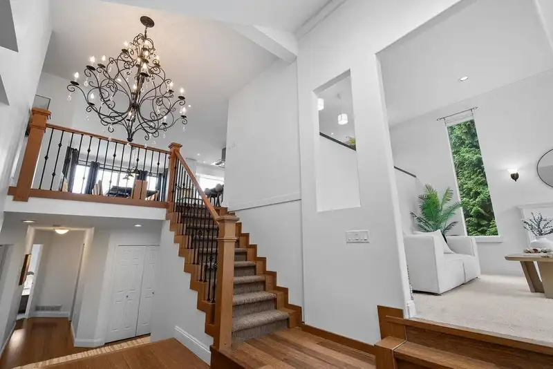 163 E ST. JAMES ROAD - photo 4 of 40