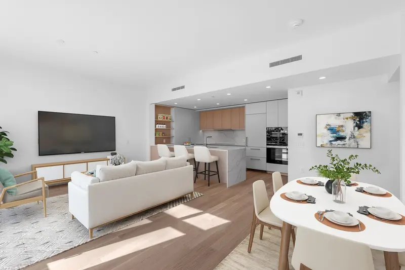 209 3963 UPLANDS WAY - photo 3 of 25