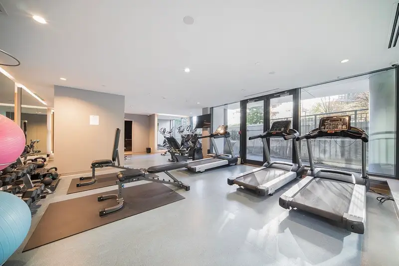 701 3487 BINNING ROAD - photo 2 of 25