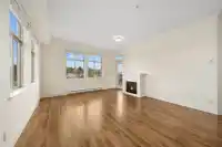 305 2632 PAULINE STREET - thumbnail 1